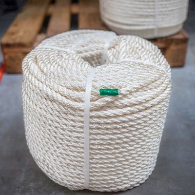 Σκληρό σκοινί από νάιλον 24 mm 28 mm 32 mm 8 ινών ανθεκτικό στη συσκότιση για ανύψωση / στερέωση / μεταφορά / ανύψωση